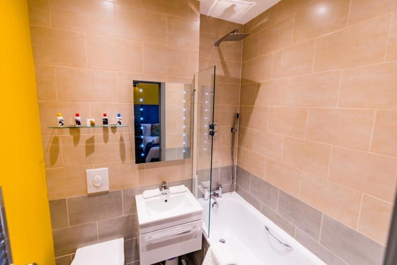 Stonecross Manor Hotel كندال المظهر الخارجي الصورة