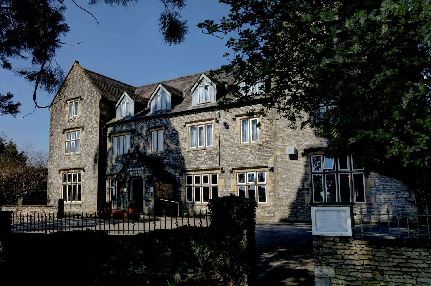 Stonecross Manor Hotel كندال المظهر الخارجي الصورة