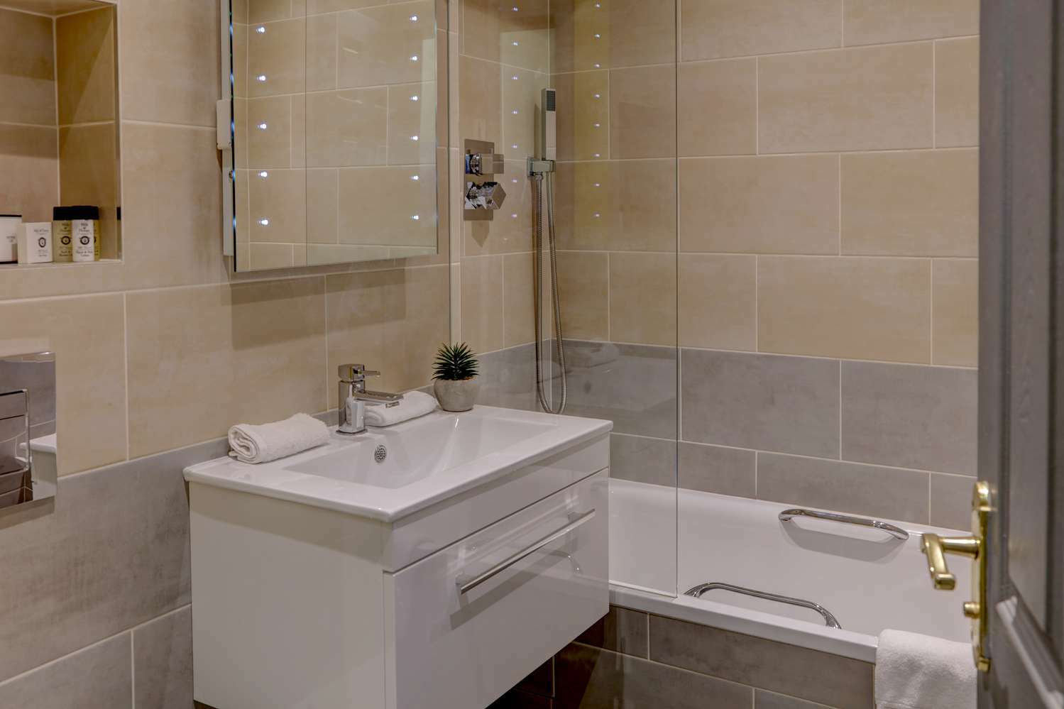 Stonecross Manor Hotel كندال الغرفة الصورة
